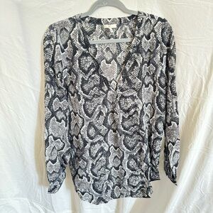 Joie Black and White 3/4 Sleeve Relaxed Blouse